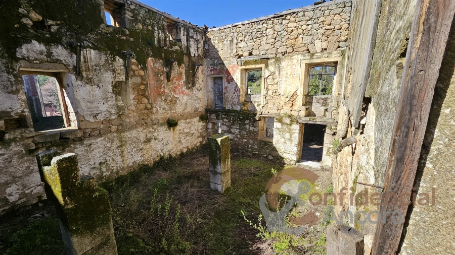 Moradia T0 para Venda em Melo e Nabais Foto 10