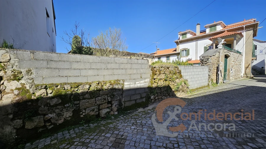 Moradia T0 para Venda em Melo e Nabais Foto 44