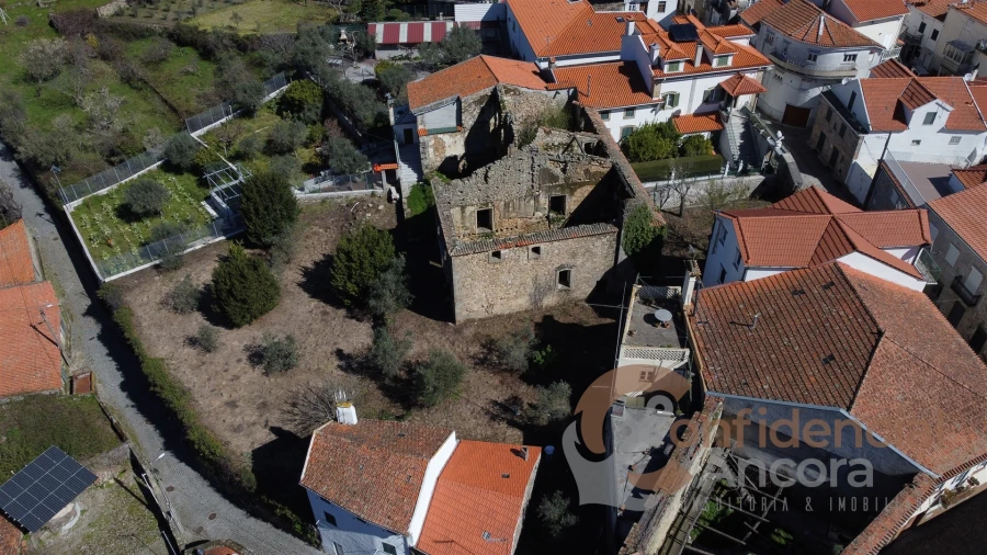 Moradia T0 para Venda em Melo e Nabais Foto 56