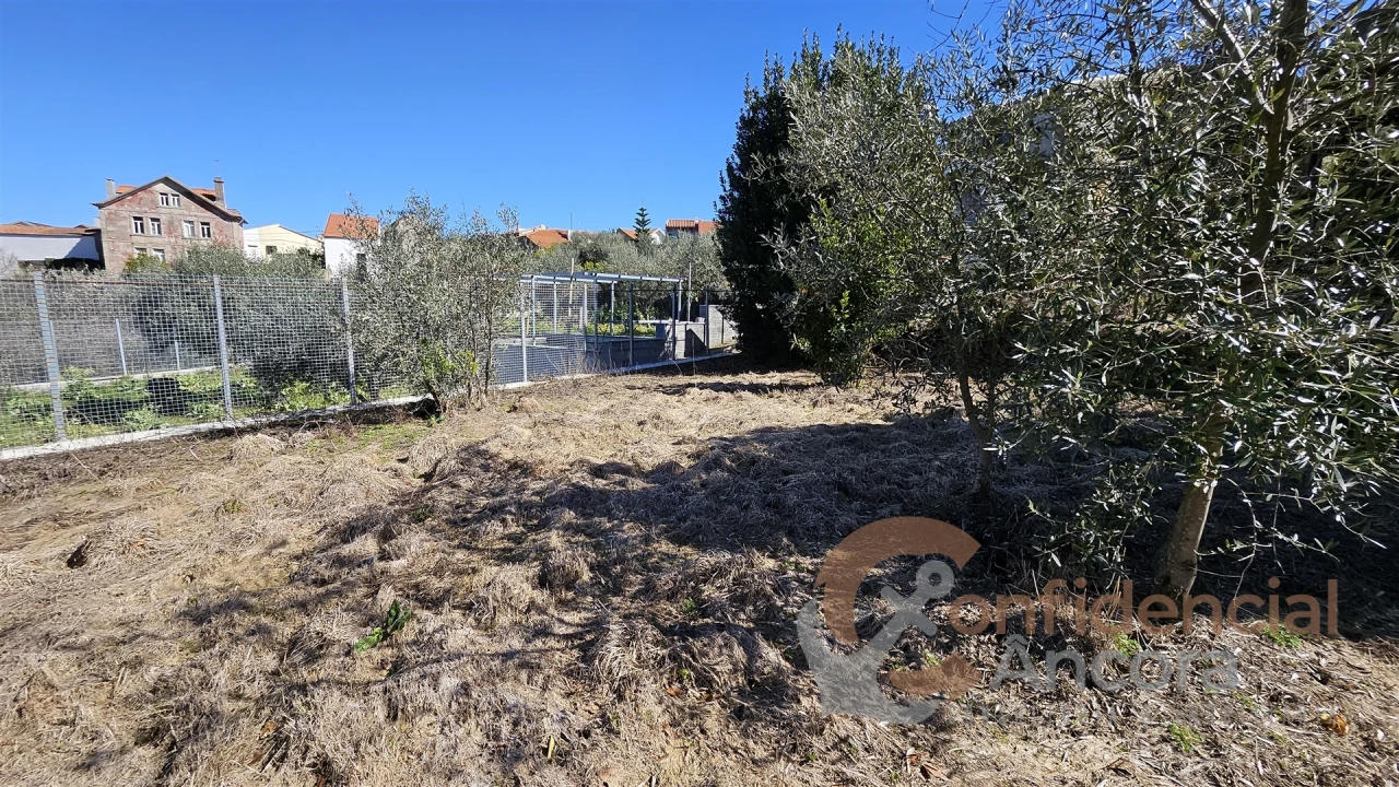 Moradia T0 para Venda em Melo e Nabais Foto 26