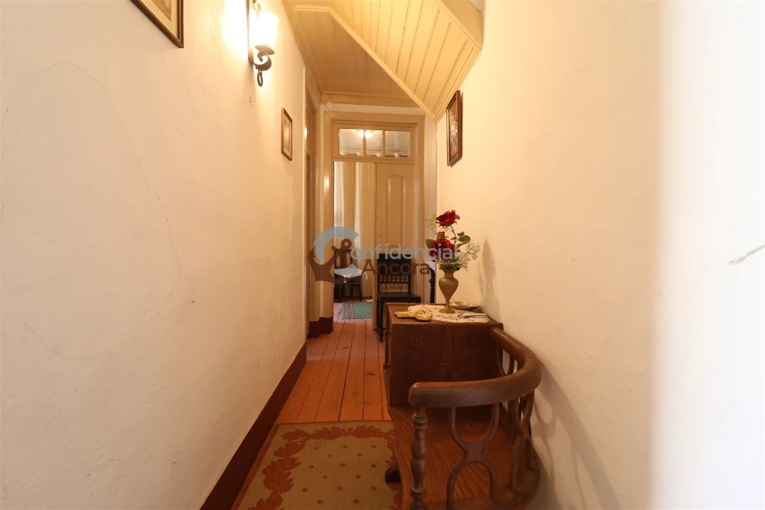 Moradia T5 para Venda em Figueiro da Granja Foto 6