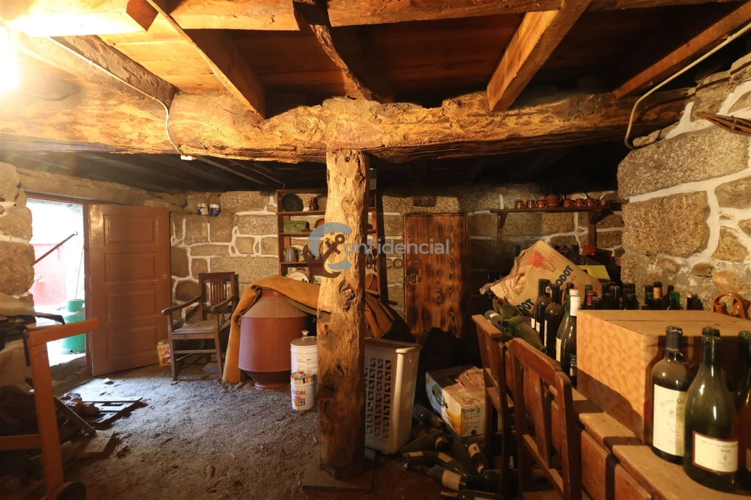 Moradia T5 para Venda em Figueiro da Granja Foto 22