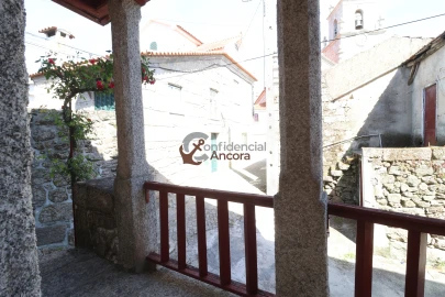 Moradia T5 para Venda em Figueiro da Granja