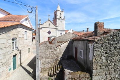 Moradia T5 para Venda em Figueiro da Granja