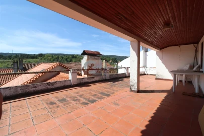 Moradia T5 para Venda em Figueiro da Granja