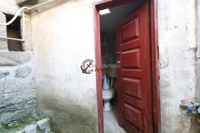 Moradia T5 para Venda em Figueiro da Granja