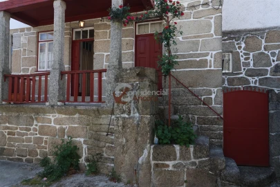 Moradia T5 para Venda em Figueiro da Granja