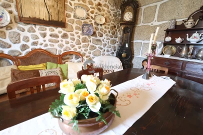 Moradia T5 para Venda em Figueiro da Granja