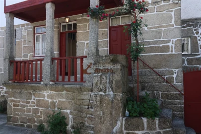 Moradia T5 para Venda em Figueiro da Granja