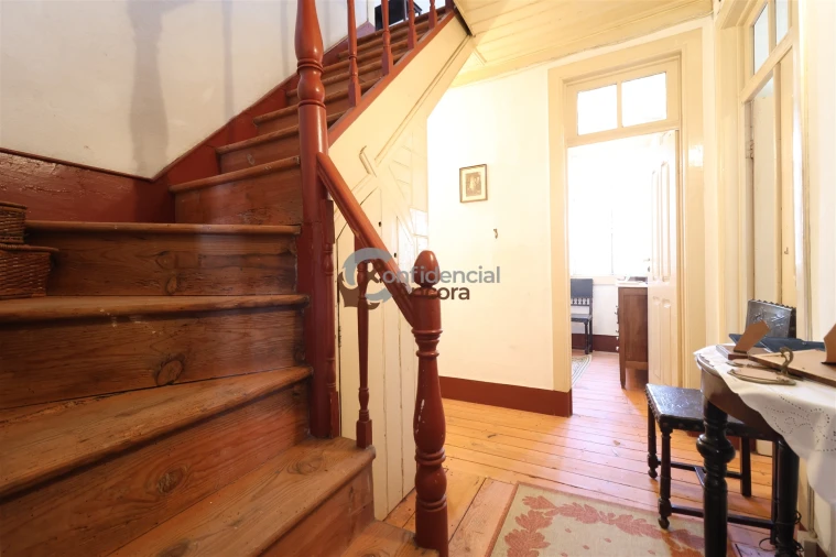 Moradia T5 para Venda em Figueiro da Granja Foto 27