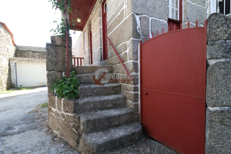 Moradia T5 para Venda em Figueiro da Granja Foto 51