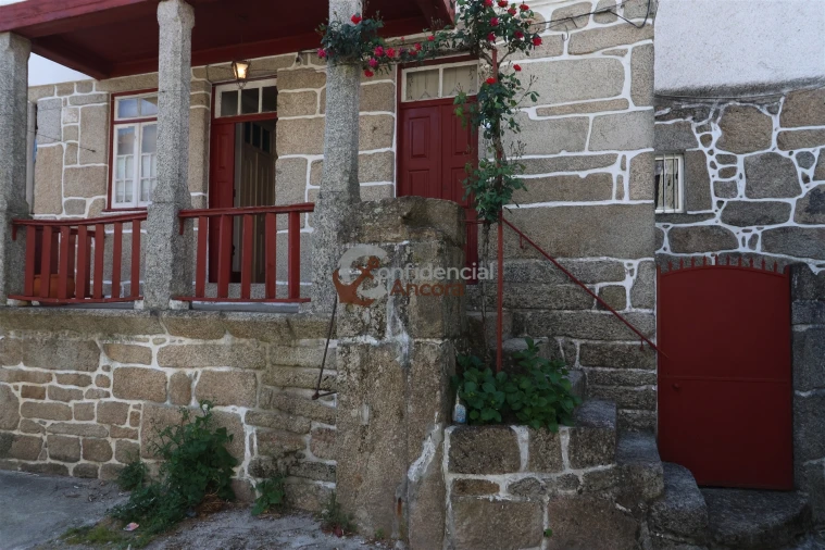 Moradia T5 para Venda em Figueiro da Granja Foto 54