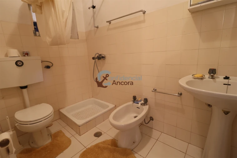 Moradia T5 para Venda em Figueiro da Granja Foto 7