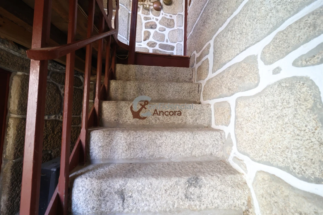 Moradia T5 para Venda em Figueiro da Granja Foto 26