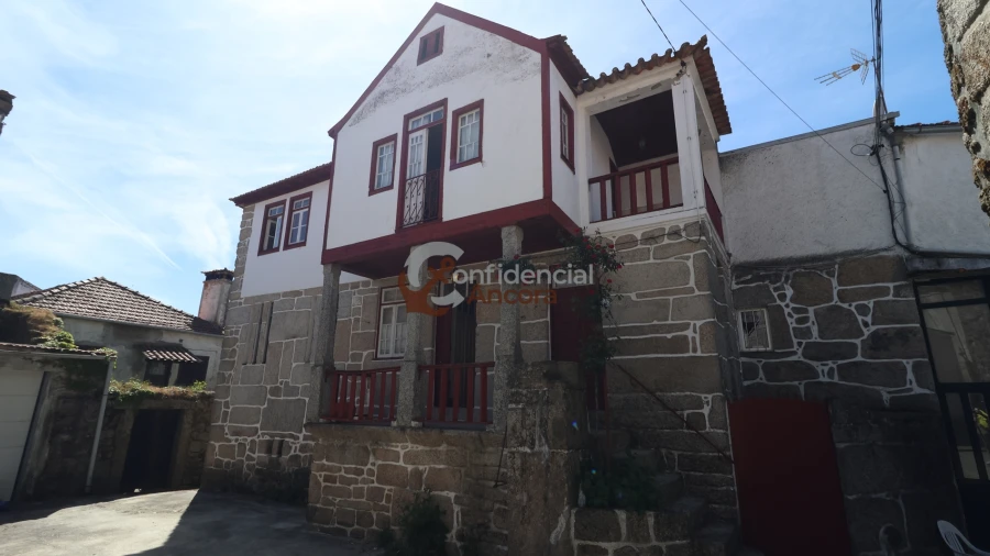 Moradia T5 para Venda em Figueiro da Granja