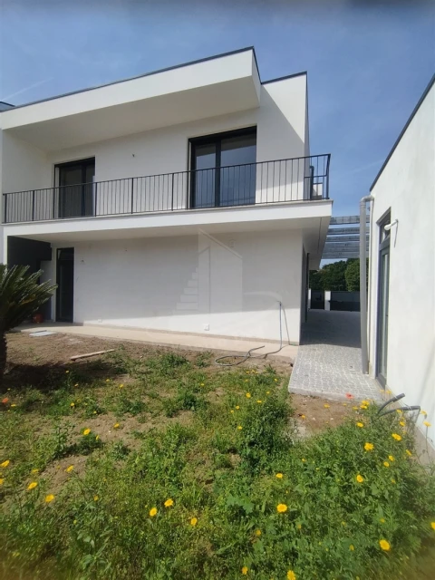 Moradia T4 para Venda em Palmeira