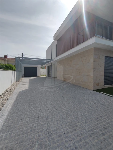 Moradia T4 para Venda em Palmeira