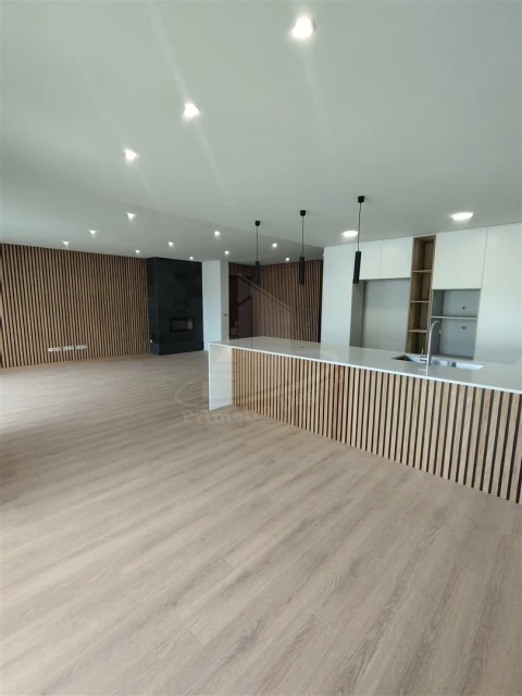 Moradia T4 para Venda em Palmeira