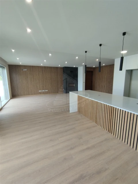 Moradia T4 para Venda em Palmeira