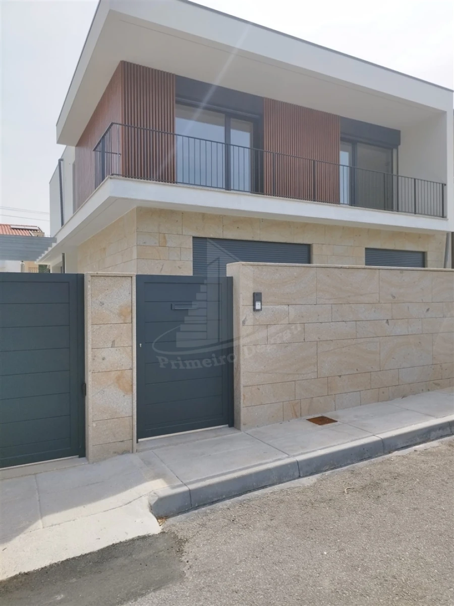 Moradia T4 para Venda em Palmeira