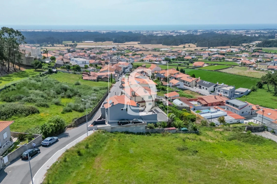 Terreno para Venda em Laundos Foto 9