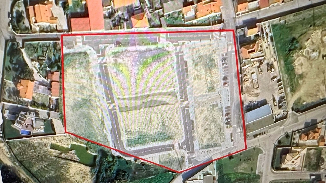 Terreno para Venda em Ferrel Foto 17