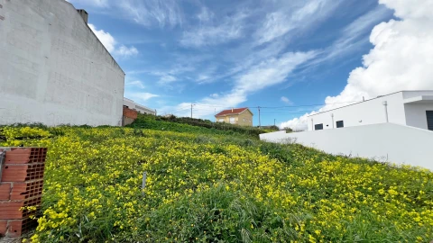 Terreno para Venda em Lourinhã e Atalaia