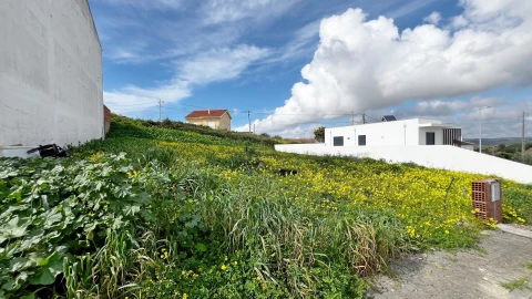 Terreno para Venda em Lourinhã e Atalaia