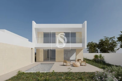 Moradia T3 para Venda em Charneca de Caparica e Sobreda