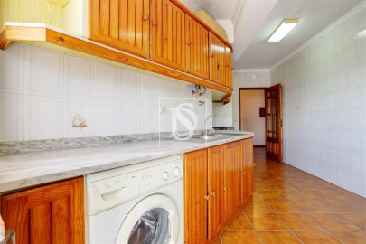 Apartamento T3 para Venda em Aver-O-Mar, Amorim e Terroso