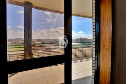 Apartamento T3 para Venda em Aver-O-Mar, Amorim e Terroso