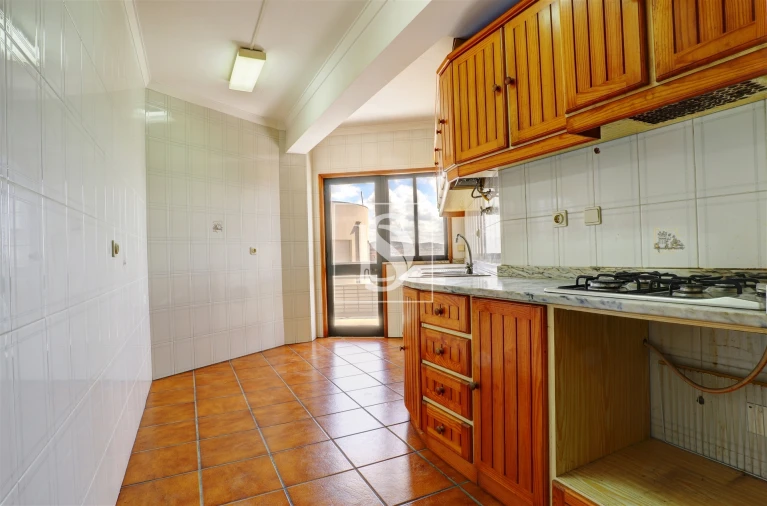 Apartamento T3 para Venda em Aver-O-Mar, Amorim e Terroso Foto 6