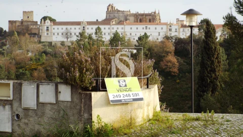 Terreno para Venda em São João Baptista e Santa Maria dos Olivais