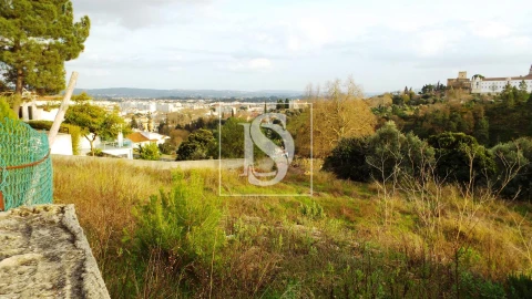 Terreno para Venda em São João Baptista e Santa Maria dos Olivais