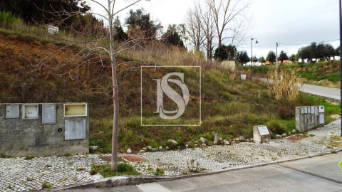 Terreno para Venda em São João Baptista e Santa Maria dos Olivais