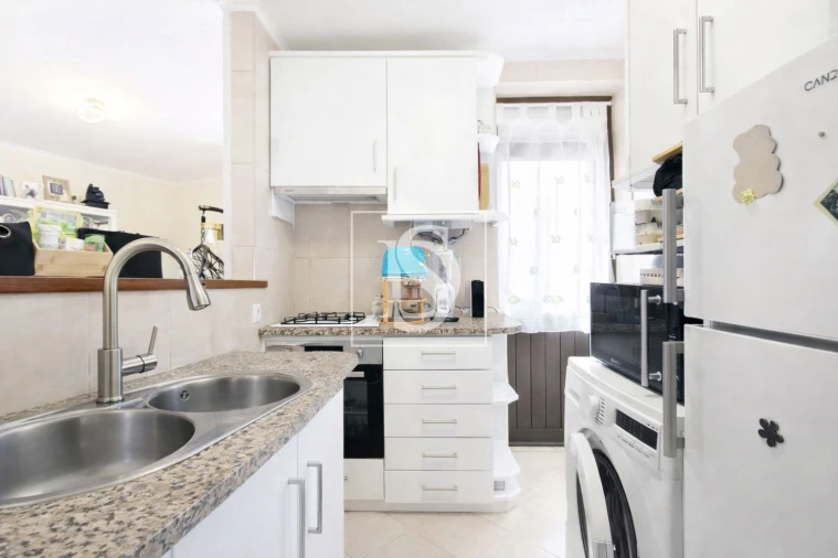 Apartamento T1 para Venda em Buarcos Foto 8