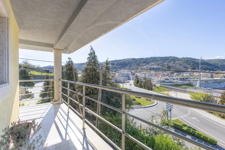 Moradia T3 para Venda em Vila Pouca de Aguiar Foto 12