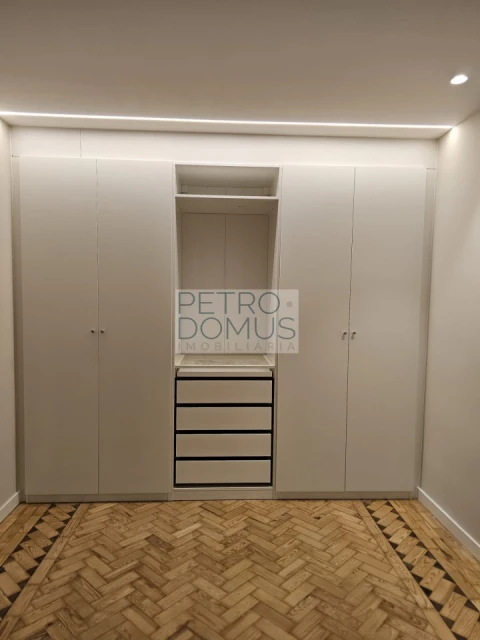 Apartamento T1 para Venda em Penha de França