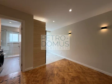 Apartamento T1 para Venda em Penha de França