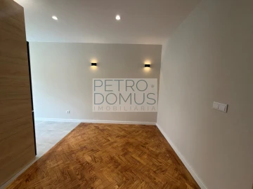 Apartamento T1 para Venda em Penha de França