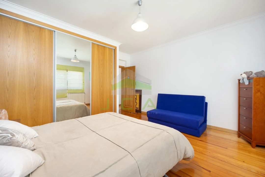 Moradia T4 para Venda em Arrabal Foto 25