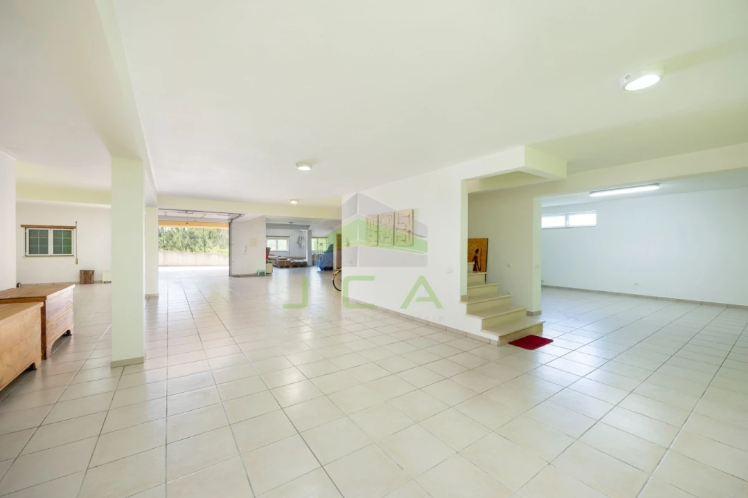 Moradia T4 para Venda em Arrabal Foto 31