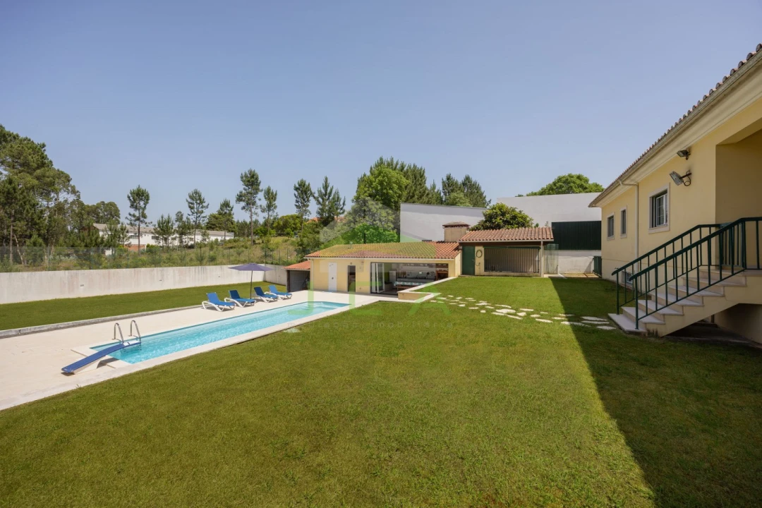 Moradia T4 para Venda em Arrabal Foto 42