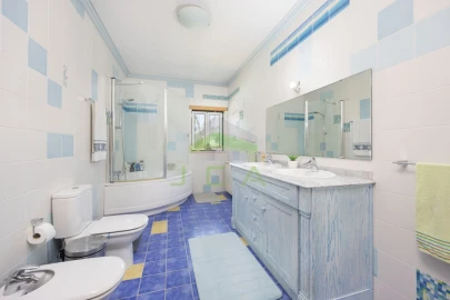 Moradia T4 para Venda em Arrabal