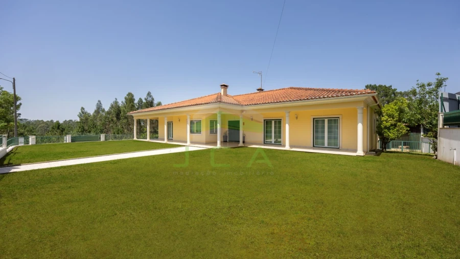 Moradia T4 para Venda em Arrabal