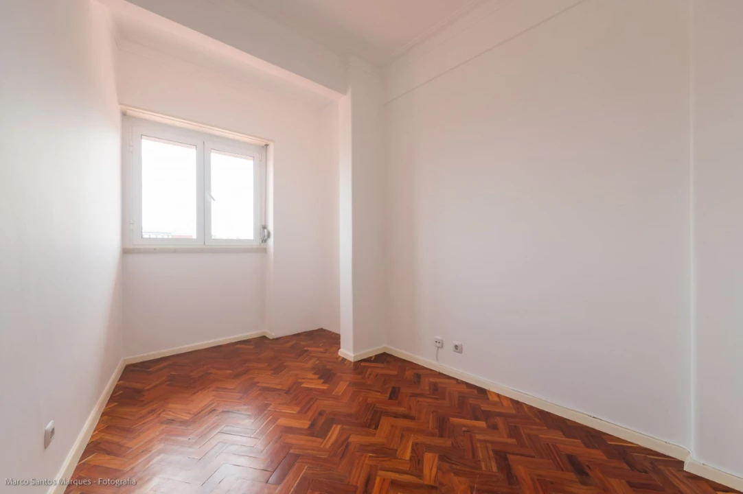 Apartamento T1 para Arrendamento em Lumiar Foto 17