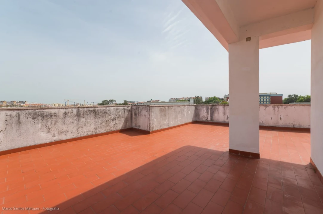 Apartamento T1 para Arrendamento em Lumiar Foto 27