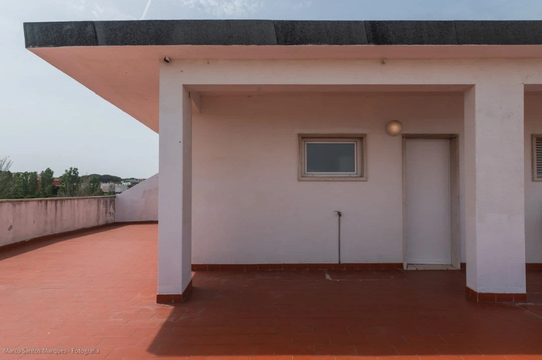 Apartamento T1 para Arrendamento em Lumiar Foto 35