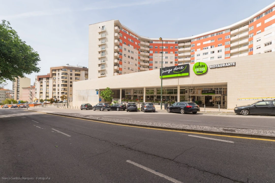 Apartamento T1 para Arrendamento em Lumiar Foto 46