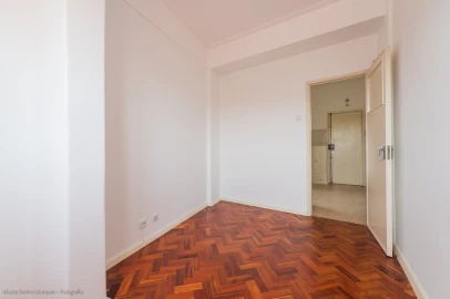 Apartamento T1 para Arrendamento em Lumiar